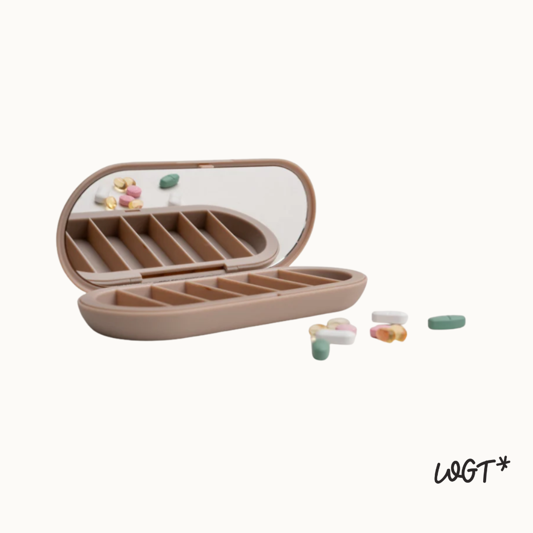 chic pill and supplement kit for travel